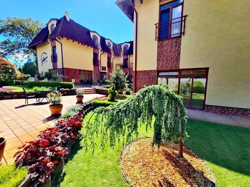 Jolan Pension & Restaurant Cicov Екстер'єр фото