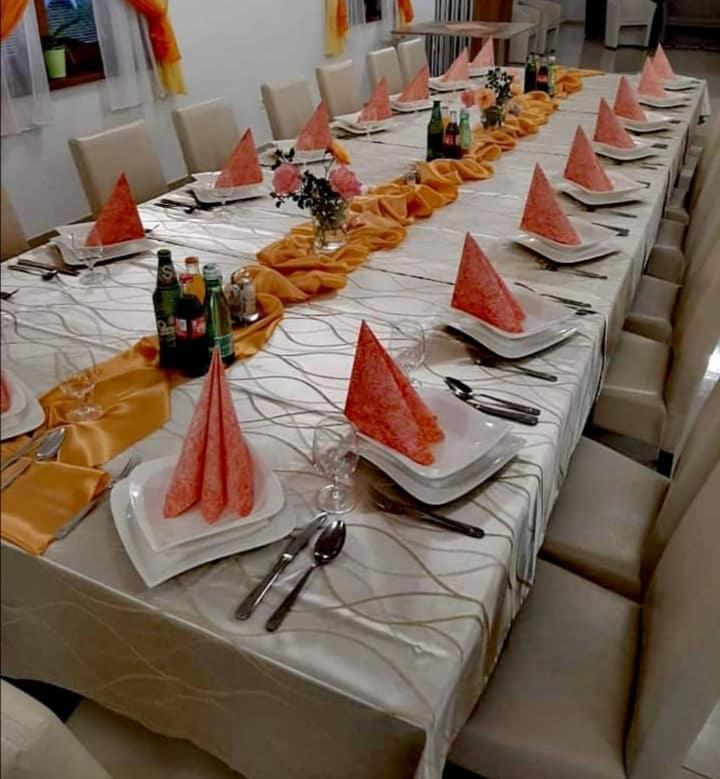 Jolan Pension & Restaurant Cicov Екстер'єр фото