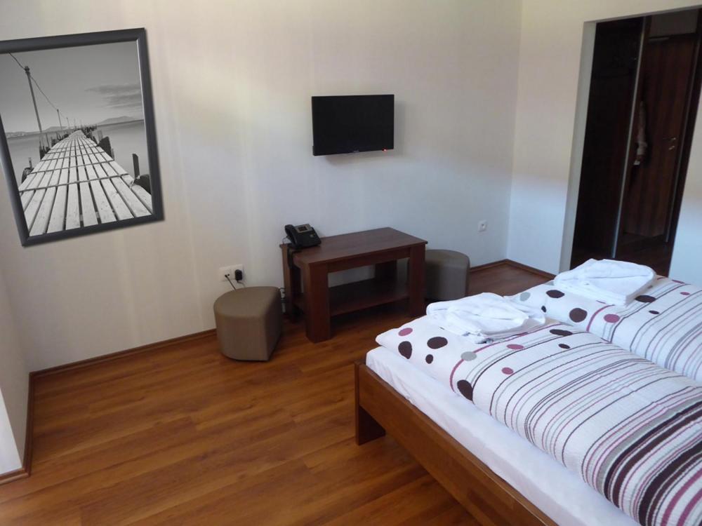 Jolan Pension & Restaurant Cicov Екстер'єр фото